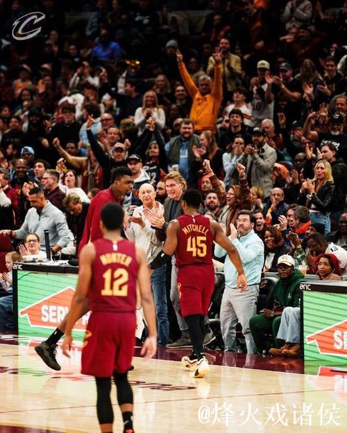 坎宁安27+6+7米切尔30+6 活塞终结骑士3连胜