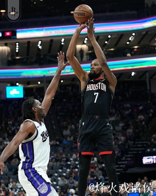 威少15+10德罗赞22分 杜兰特23分国王送火箭三连败 威少15+10德罗赞22分 杜兰特23分国王送火箭三连败